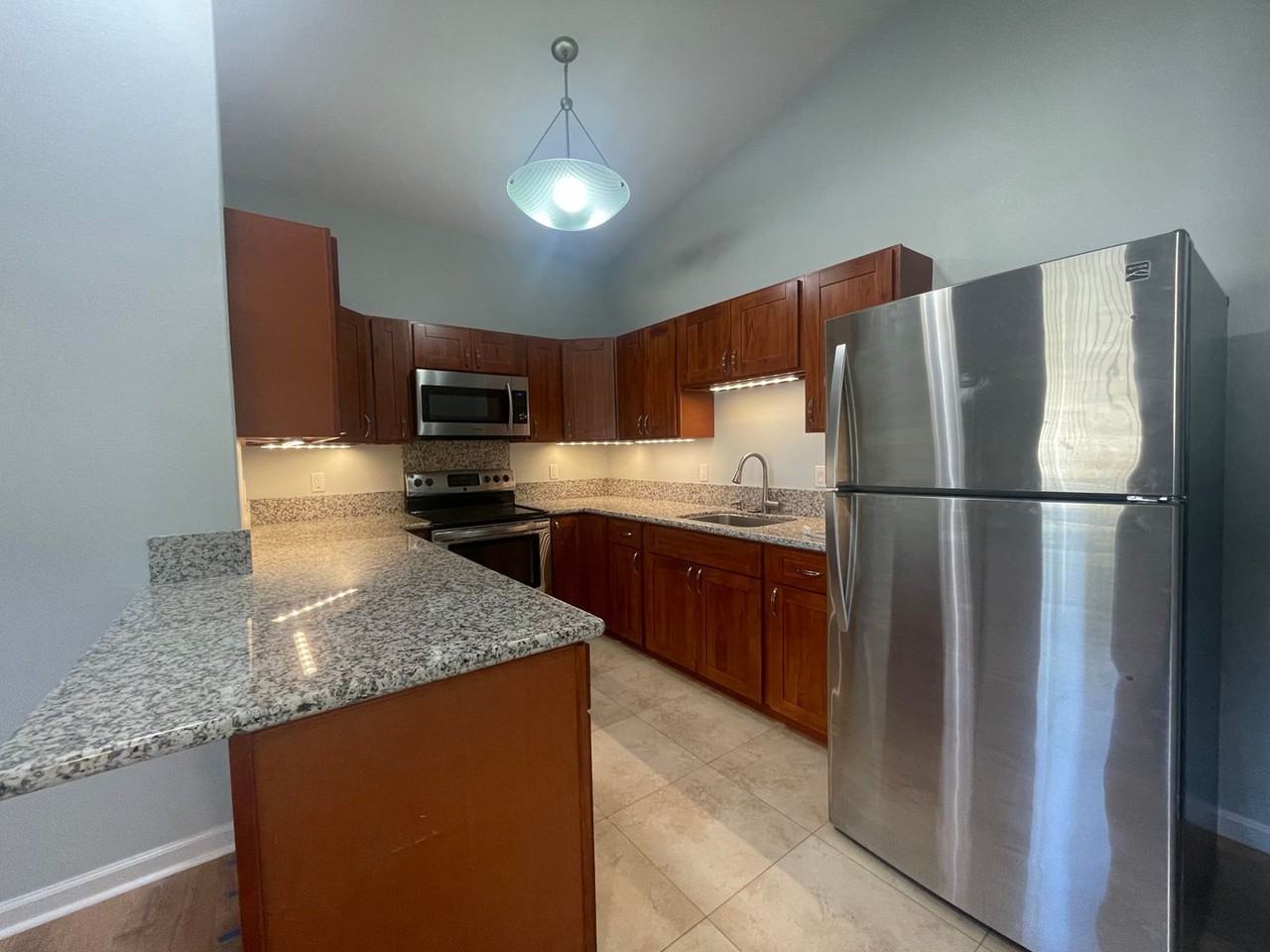 1228 Ulunahele St - Photo 6 of 18