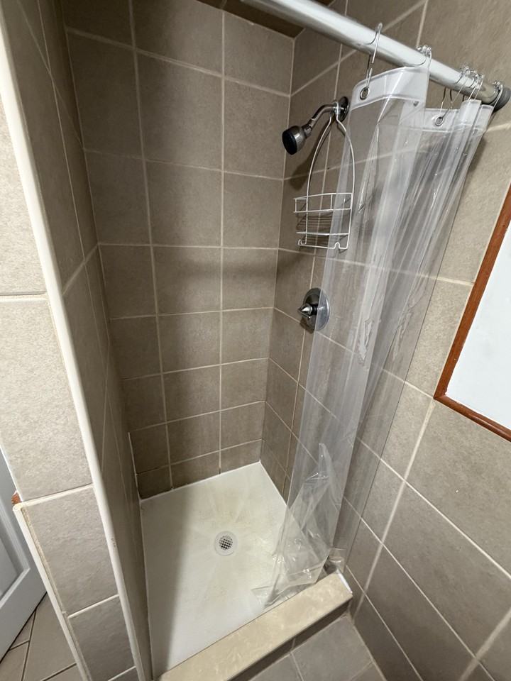 1390 America Avenue - Photo 7 of 8
