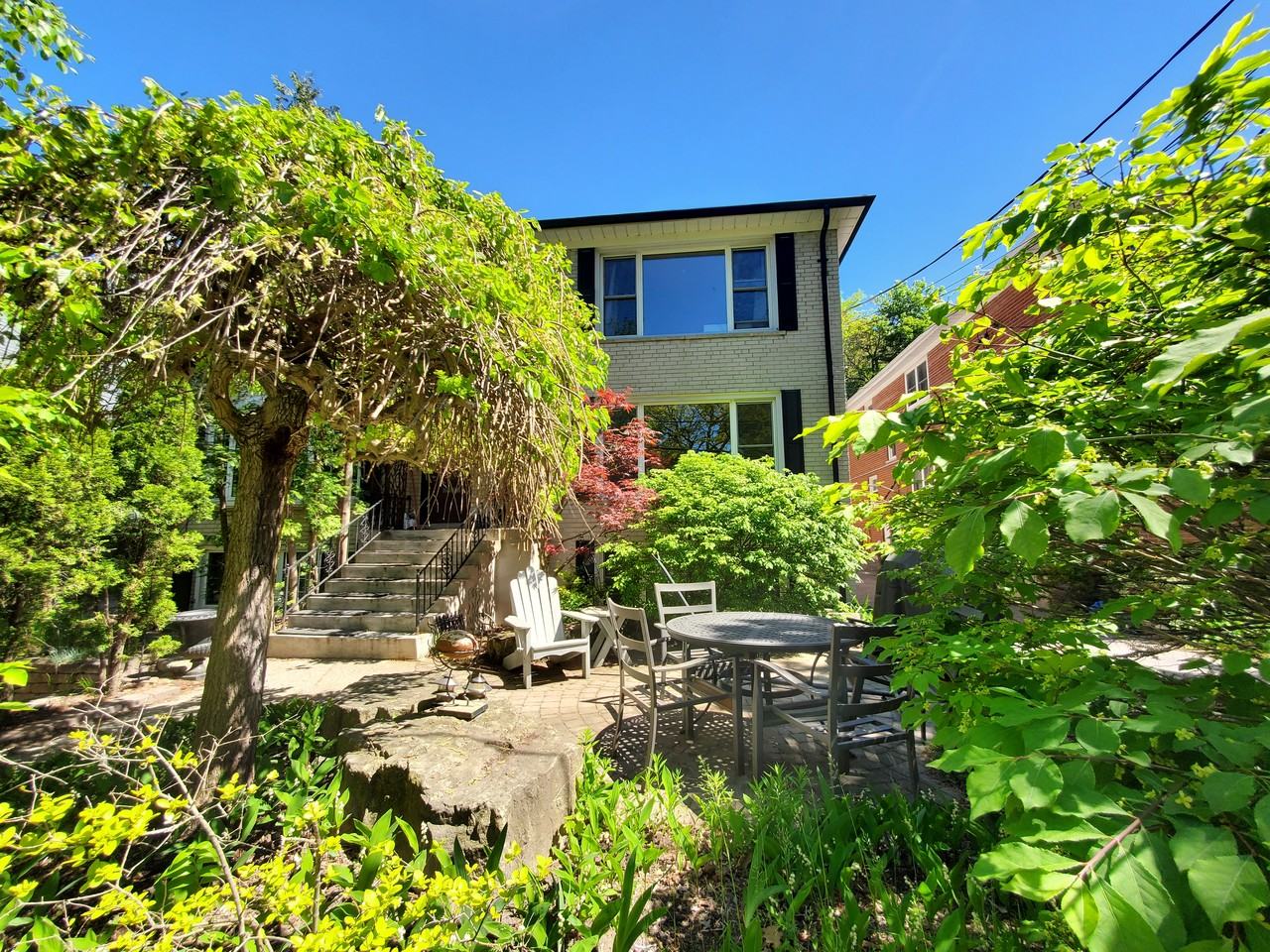 21 Love Crescent