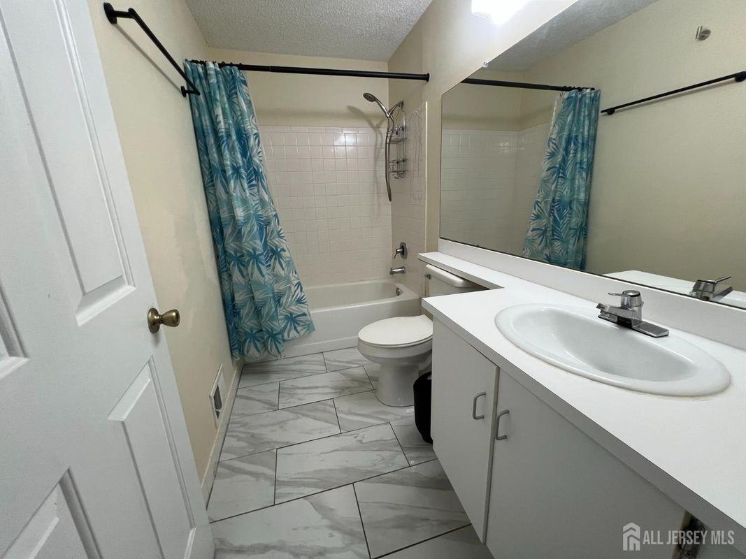 72 Joyner Ct - Photo 5 of 9