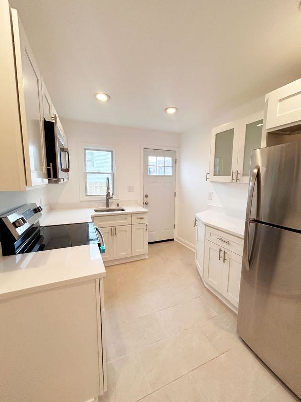 3047 Coral St - Photo 6 of 13