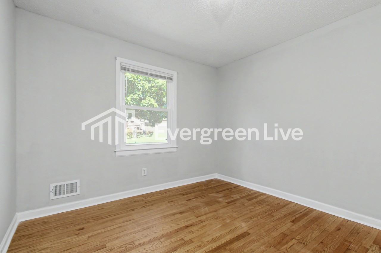 209 Weldwood Ct - Photo 6 of 13