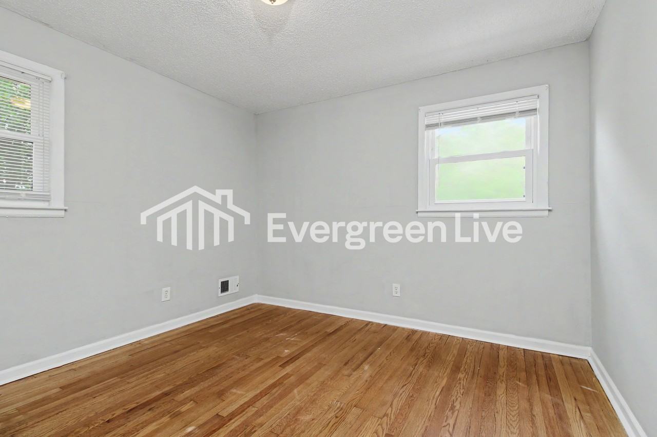 209 Weldwood Ct - Photo 7 of 13