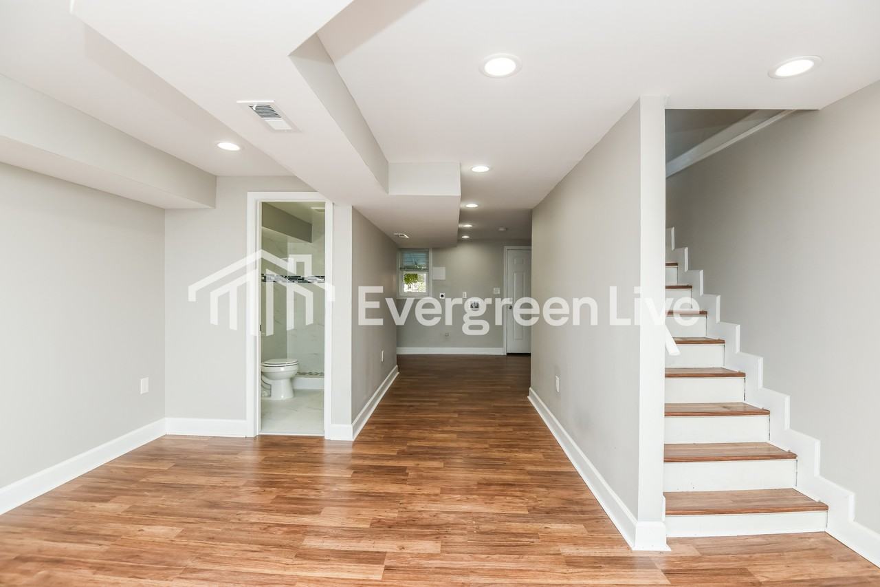 412 5th Ave - Photo 3 of 15