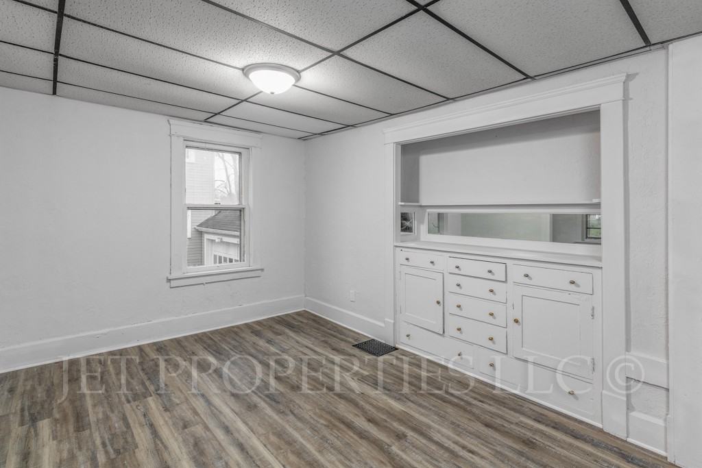 2248 2nd St Ne - Photo 6 of 16