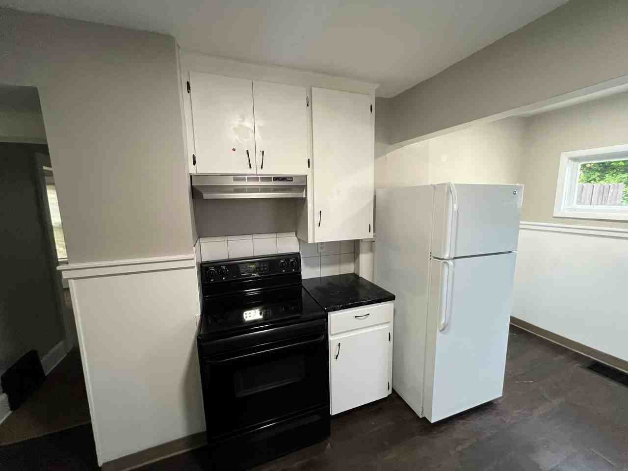 1126 Ardmore Ave Sw - Photo 7 of 18
