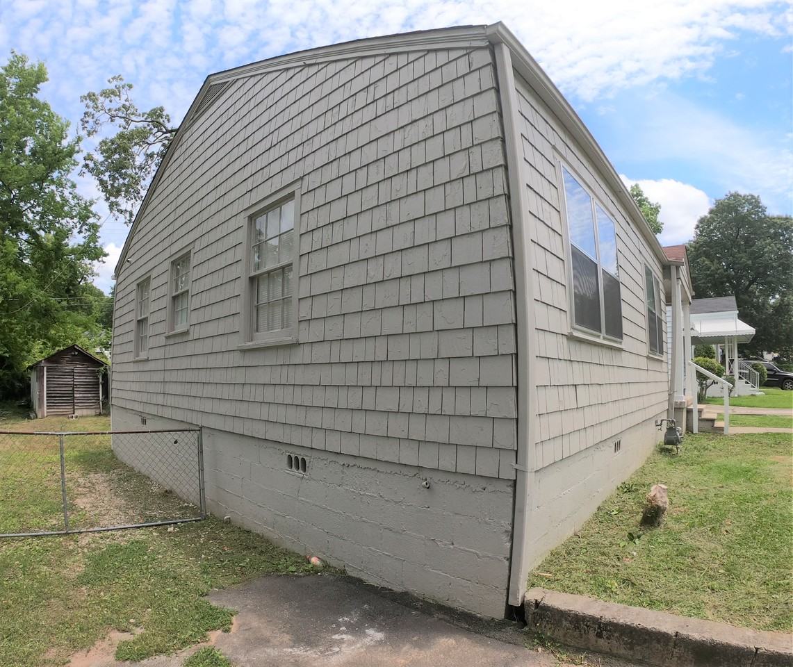 912 47th Street Ensley #912 - Photo 4 of 16