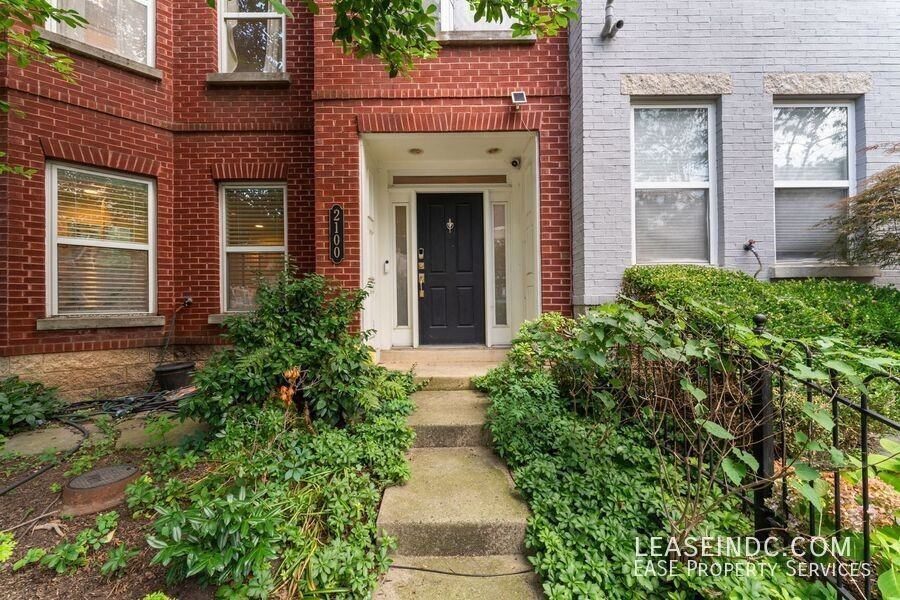 2100 12th St Nw - Photo 3 of 37