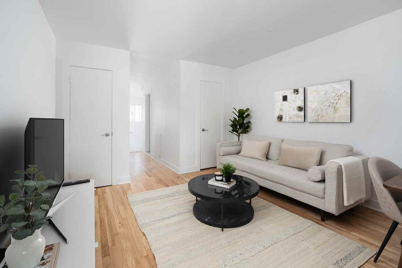 4245 Rue Marquette - Photo 3 of 7