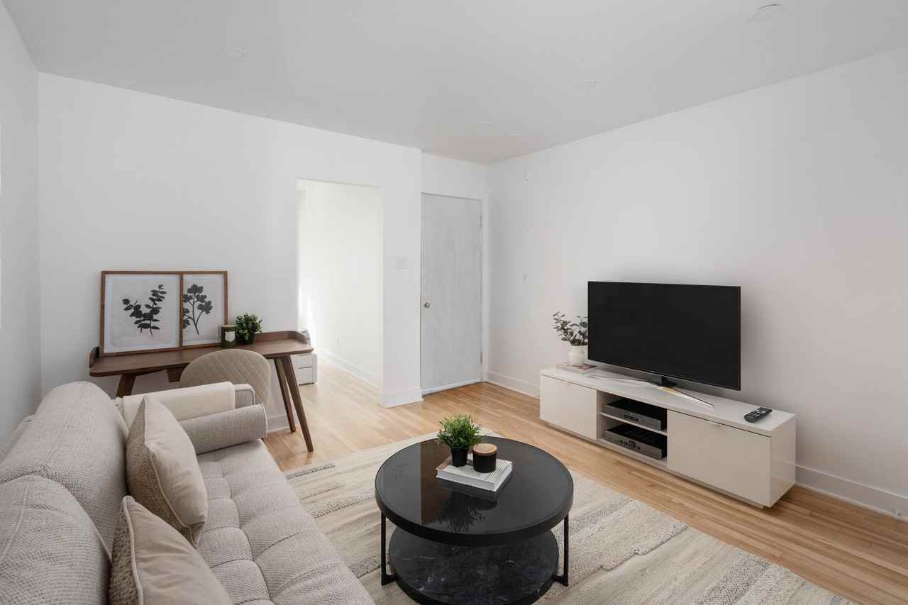 4245 Rue Marquette - Photo 4 of 7