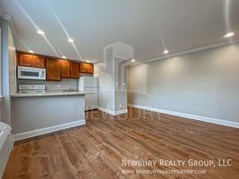 featured image of 305 San Juan Dr #4