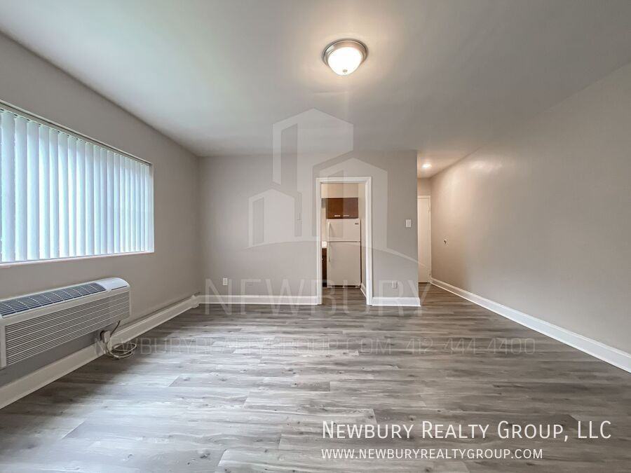 1331 Washington Blvd #6 - Photo 3 of 17