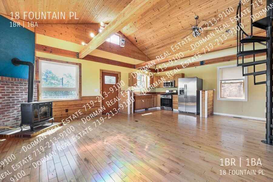 18 Fountain Pl - Photo 2 of 13