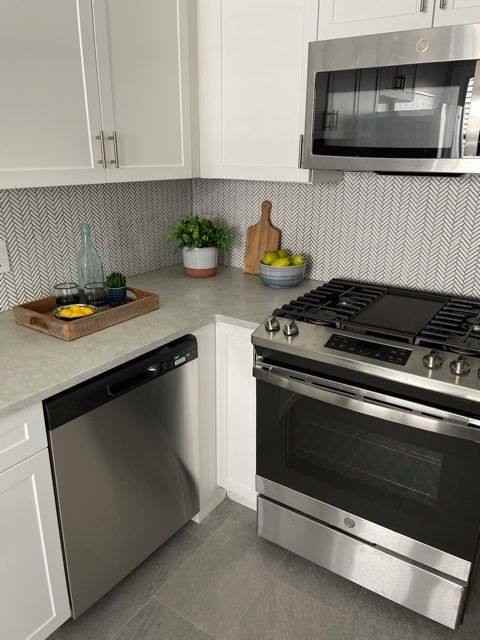 233 Lafayette St #1 - Photo 3 of 13
