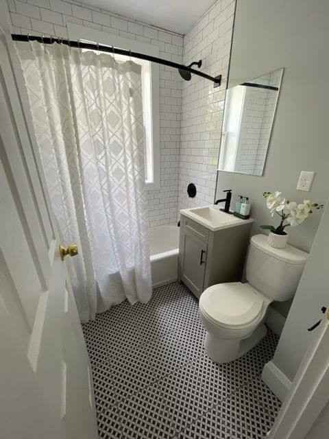 233 Lafayette St #1 - Photo 5 of 13