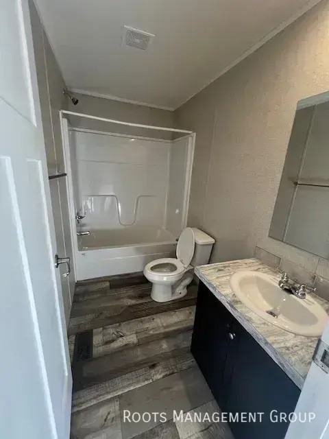 1432 Winona St #1432WN - Photo 7 of 15