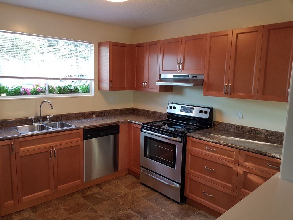 1780 Forest Rd - Photo 3 of 9