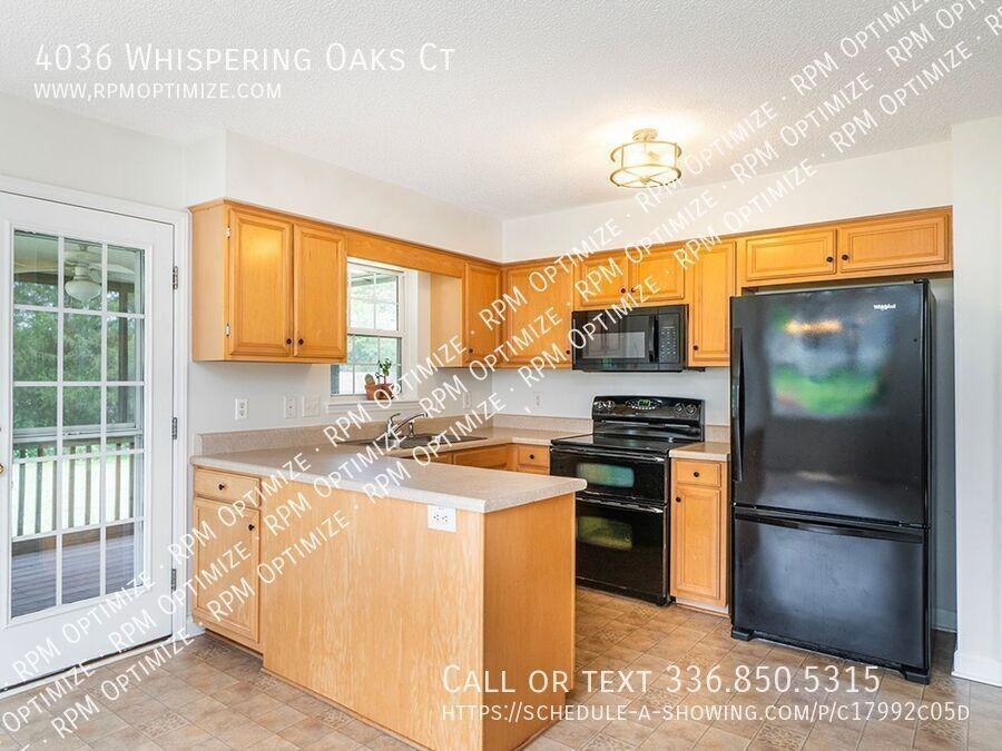 4036 Whispering Oaks Ct - Photo 3 of 42