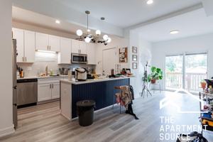 featured image of 4937 N Saint Louis Ave #2S