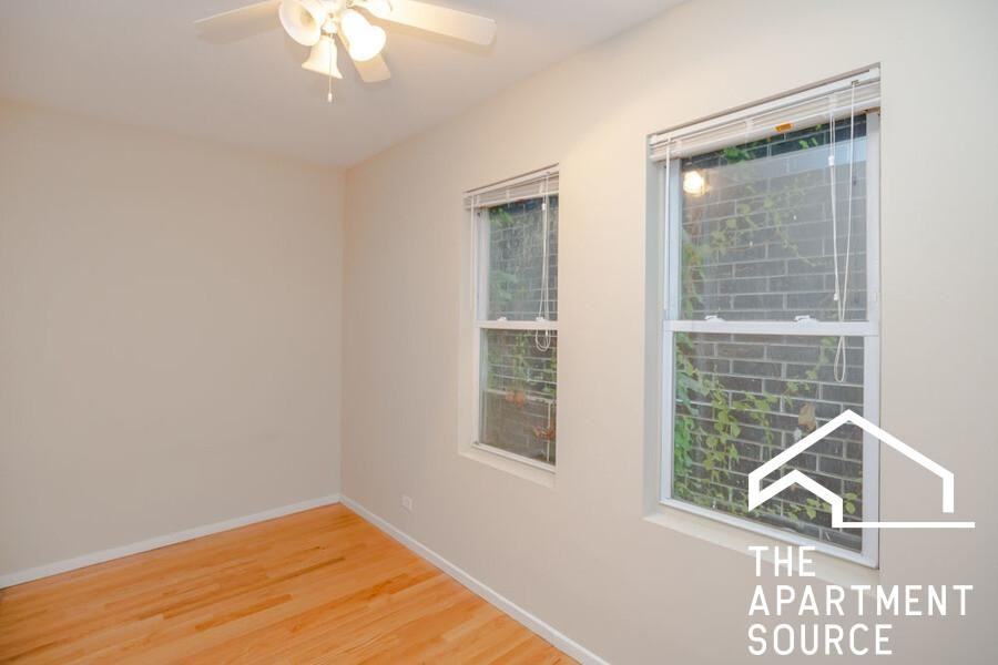 2445 N Clybourn Ave #1R - Photo 7 of 9