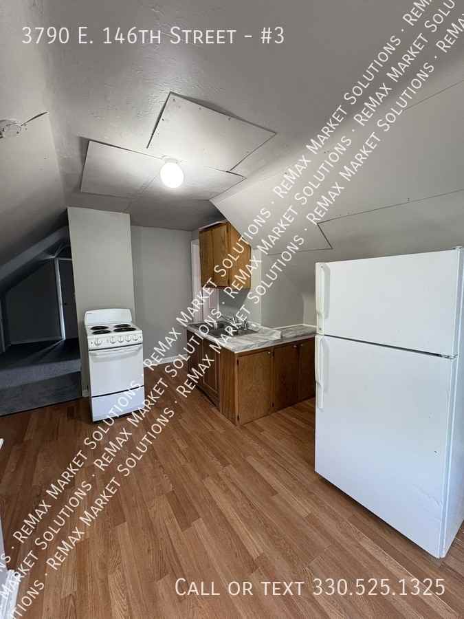 3790 E 146th St #3 - Photo 4 of 12