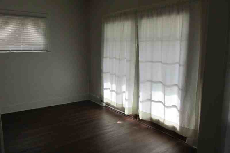 1023 1st Ave S - Photo 4 of 23