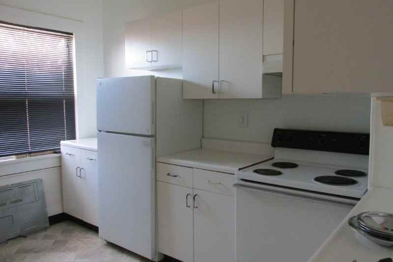 1023 1st Ave S - Photo 7 of 23