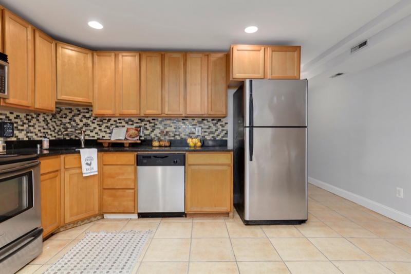 37 T St Nw - Photo 6 of 13