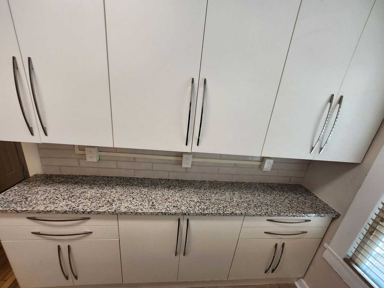 1000 Carteret Ave #8 - Photo 3 of 35