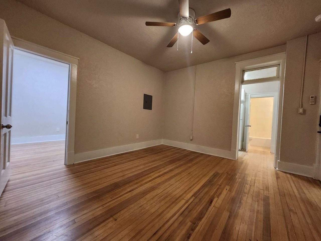 1000 Carteret Ave #8 - Photo 6 of 35