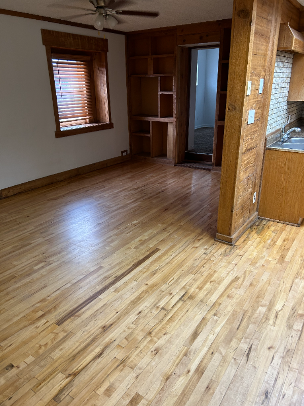 404 5th St Sw - Photo 3 of 17