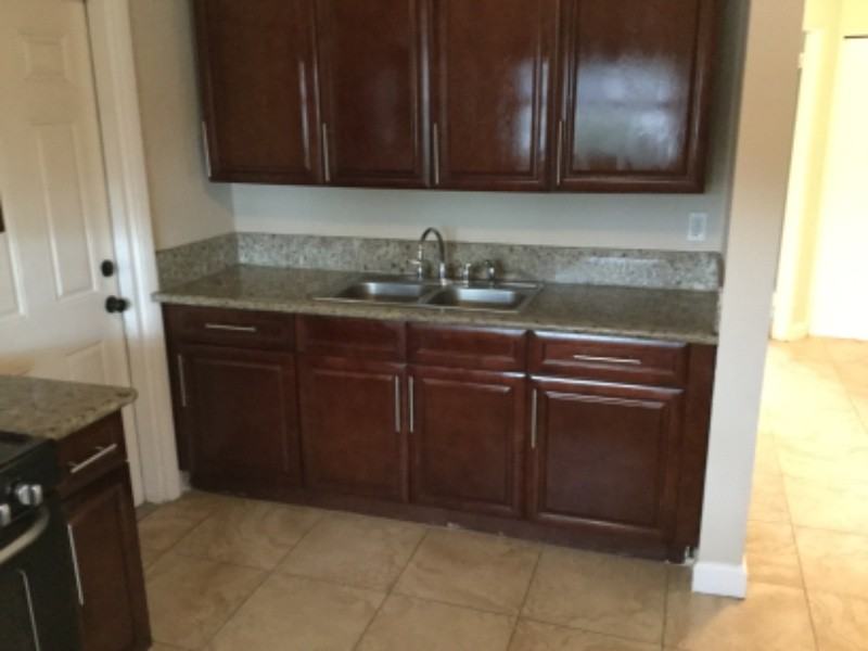 10918 Starkey Rd - Photo 5 of 21