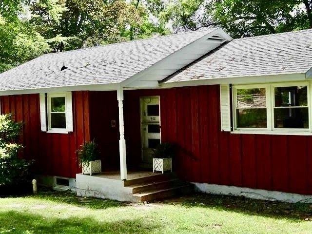 908 Rosser Ln - Photo 2 of 10