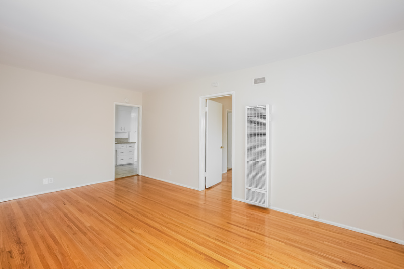 5 W Pine St - Photo 4 of 13