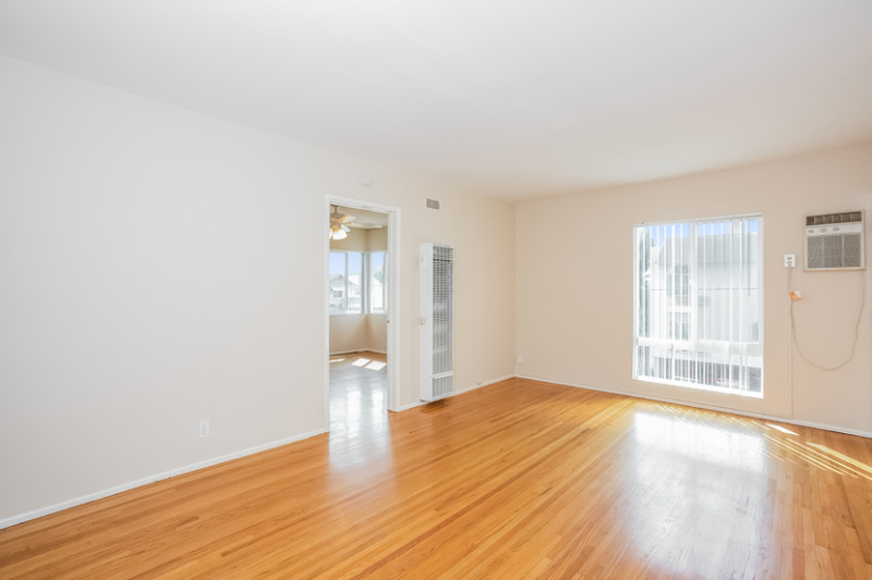 5 W Pine St - Photo 6 of 13