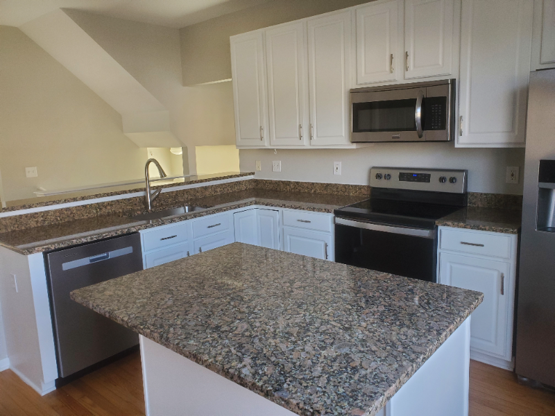 645 Cherry Orchard Rd - Photo 5 of 26