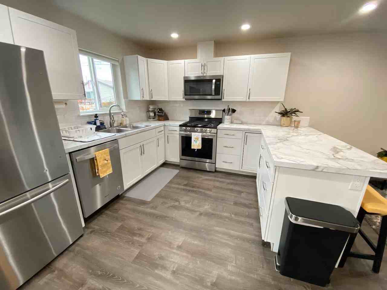 5025 E 25th Ct - Photo 7 of 40