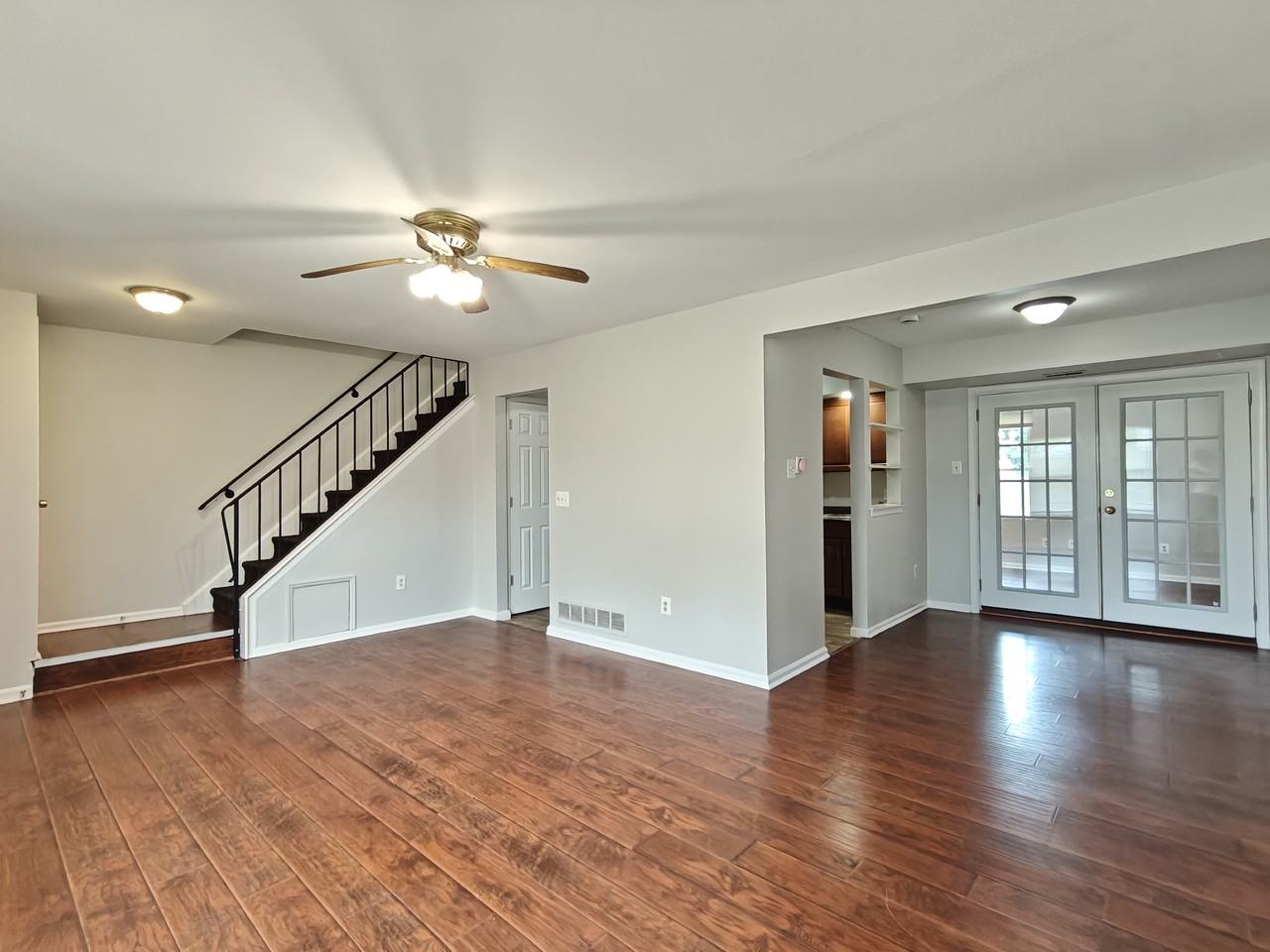 60 Farmhouse Rd - Photo 2 of 15