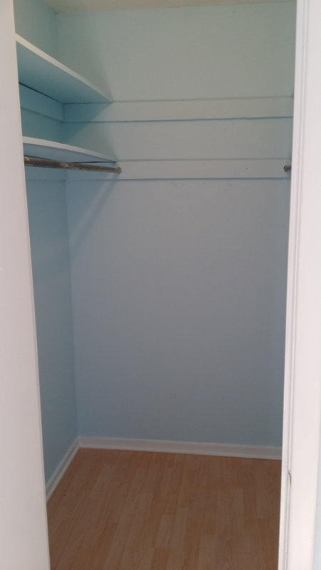 1140 Lake Ave - Photo 4 of 10