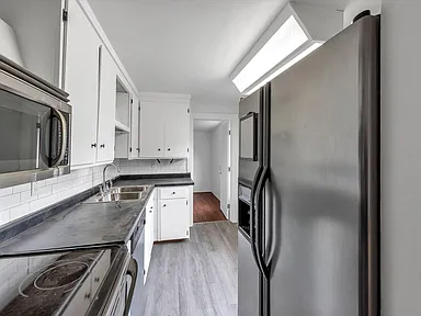 1560 Wealthy St Se #2 - Photo 7 of 16