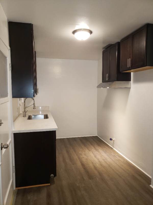 724 Cory Dr #2 - Photo 3 of 7