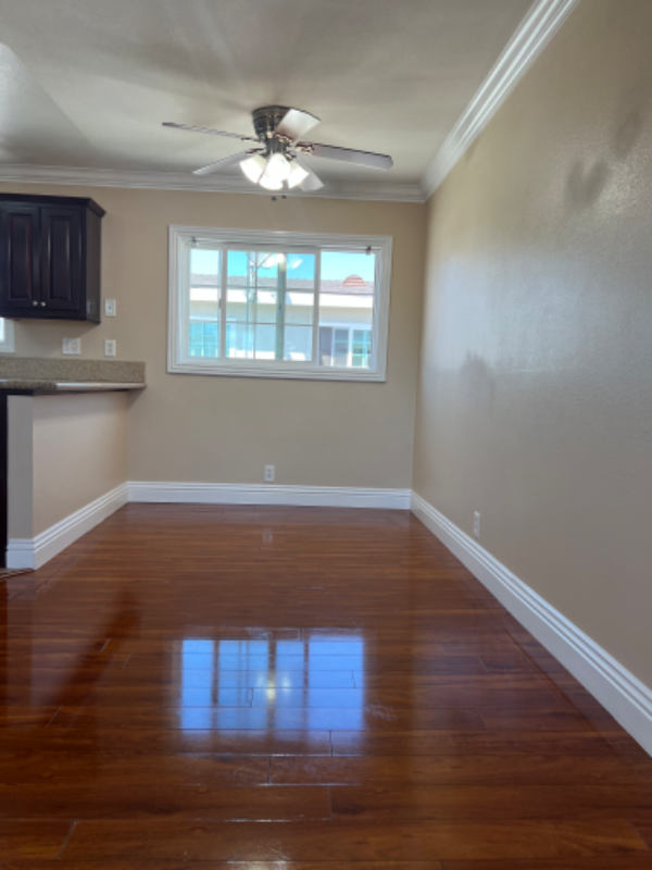 10543 Western Ave - Photo 6 of 11