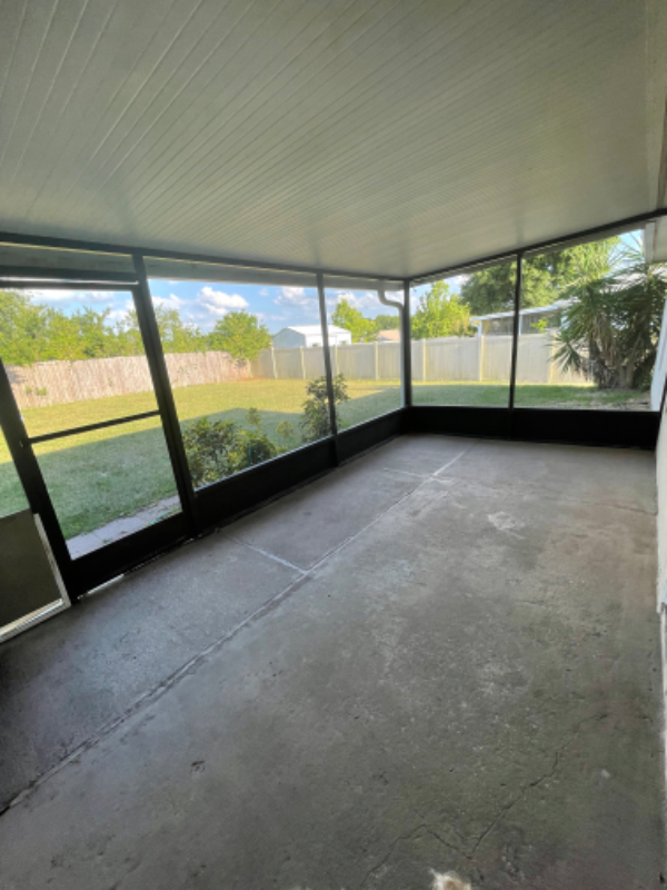 1688 Brolga St - Photo 3 of 4