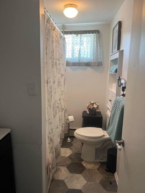 170 Oak St #2 - Photo 3 of 11