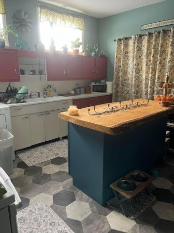 170 Oak St #2 - Photo 5 of 11