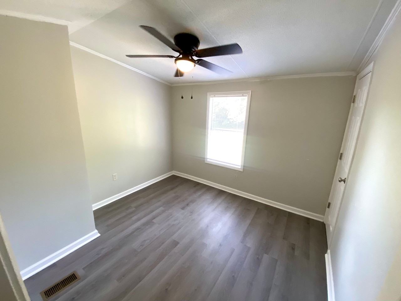 102 Persimmon Dr - Photo 6 of 20