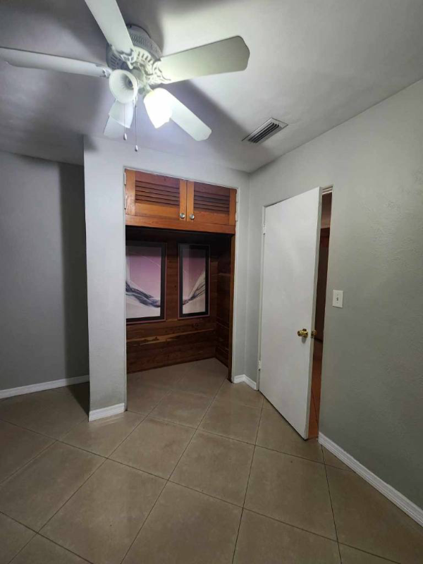 5306 46Ave N - Photo 2 of 42