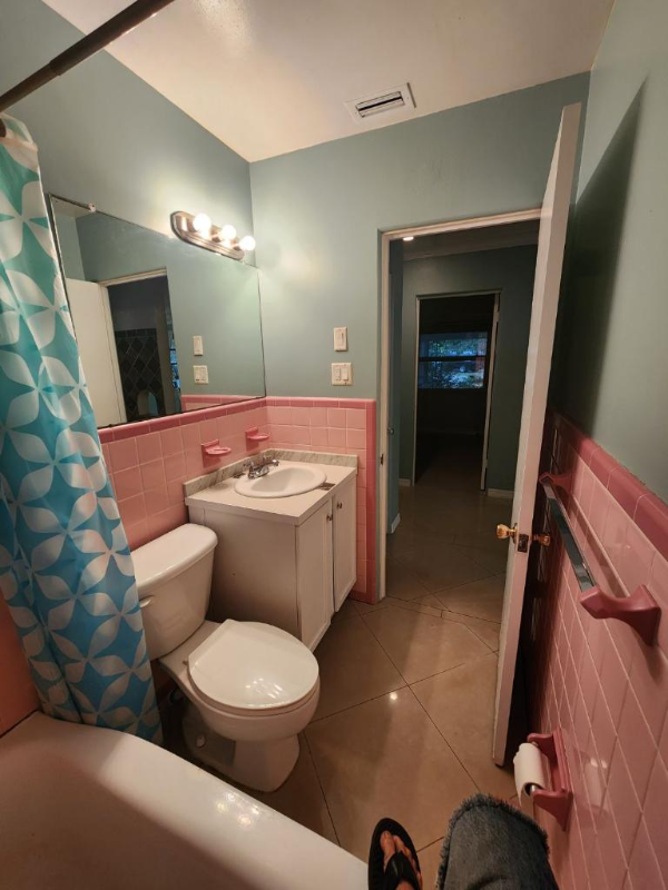 5306 46Ave N - Photo 3 of 42