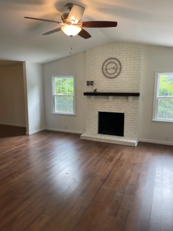 1507 Fort Hill Dr - Photo 2 of 12