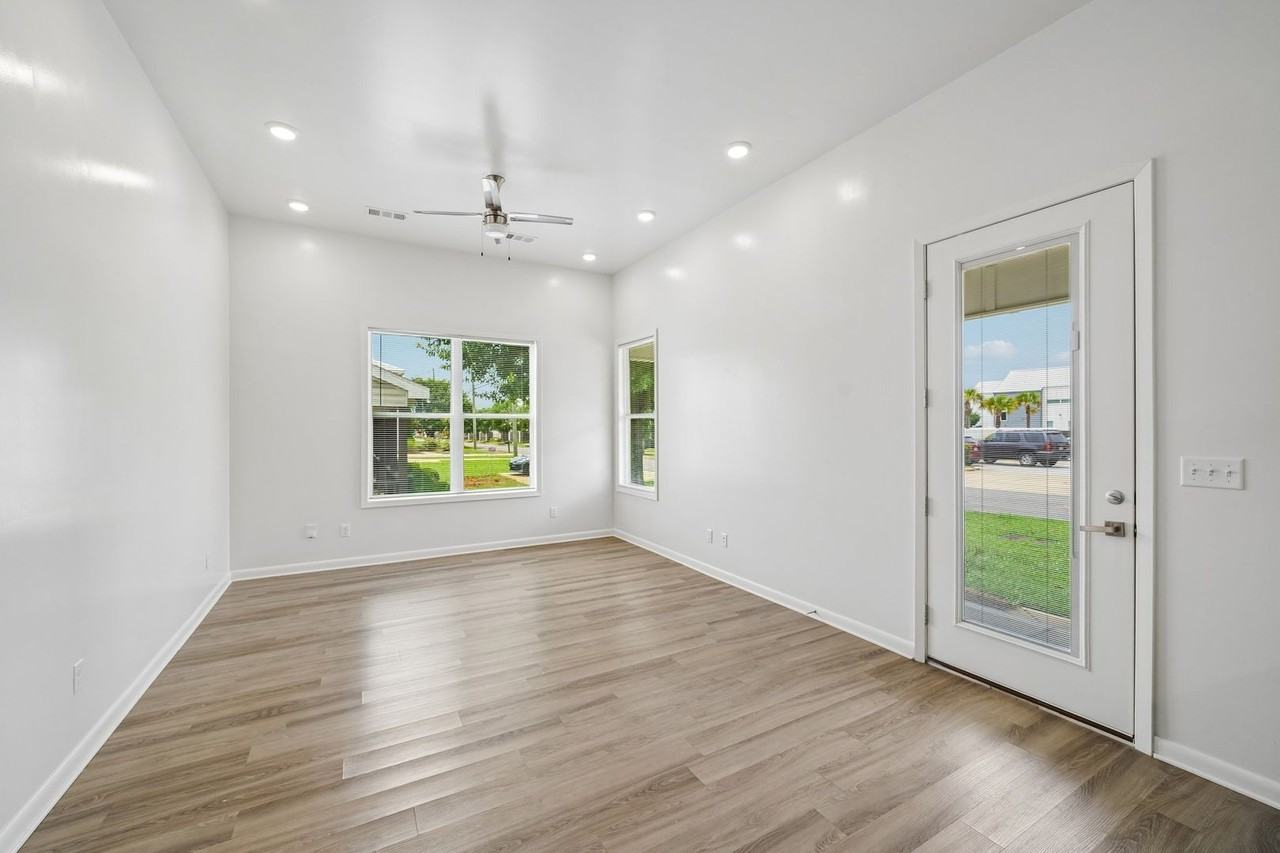 Cottage Court - Photo 4 of 50